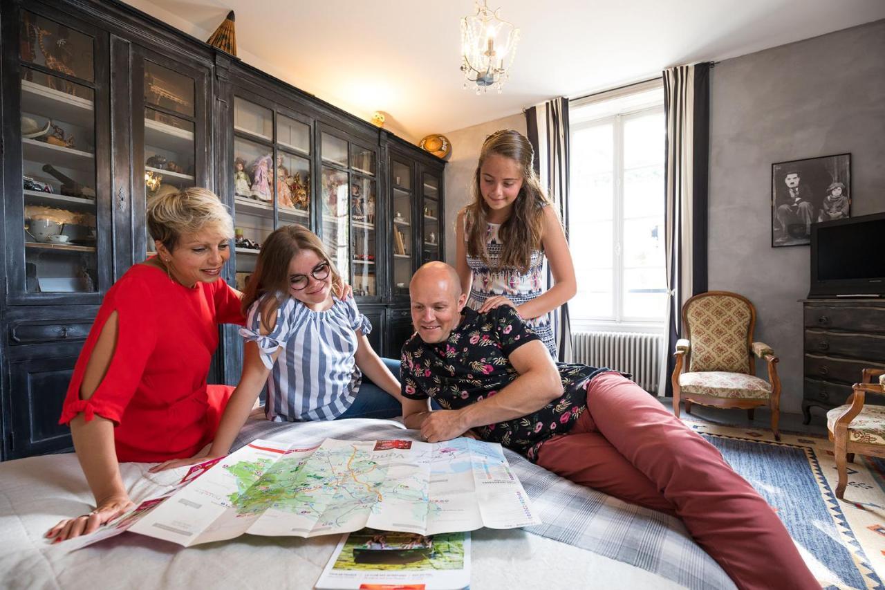 Le Petit Chateau Des Cedres Mouchamps Eksteriør billede